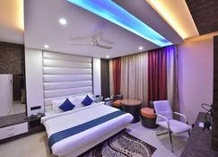 Hotel Himalaya - Bongaigaon - Bedroom