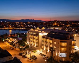 Sisus Marina Hotel - Cesme
