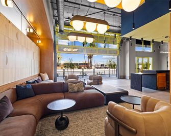 The 233 Suites Unscripted By Hyatt - Mesa - Lobby