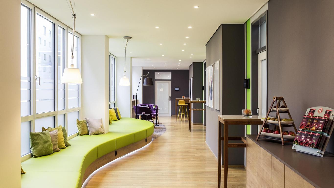 نوفوتيل دسلدورف سيتي ويست