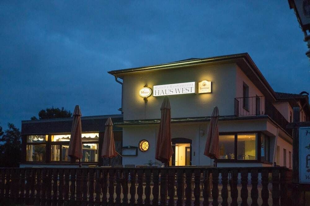 Eifel Hotel Haus West - Kall - Budova