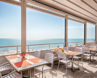 Luca Helios Beach - Obzor - Restaurant