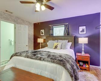 Centrally Located In Nwa Walk To Wrights Bbq! - Fayetteville