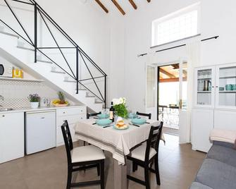 Tenuta Capizucchi - Ciampino - Comedor