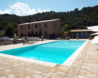 Turismo Rurale Cefalu - Cefalù - Piscina
