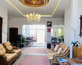 Kaleici Hotel - Antalya - Living room