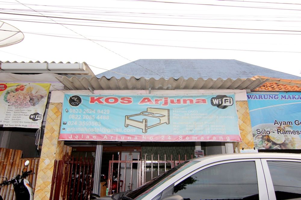 Arjuna Hostel - Semarang - Außenansicht