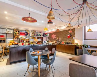 ibis Madrid Calle Alcalá - מדריד - בר