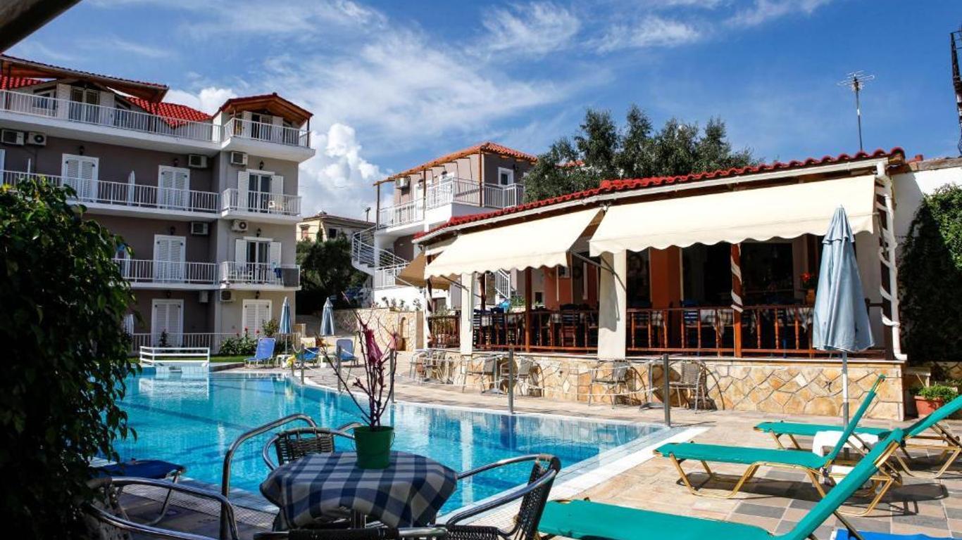 Amoudi Studios Apartments Hotel