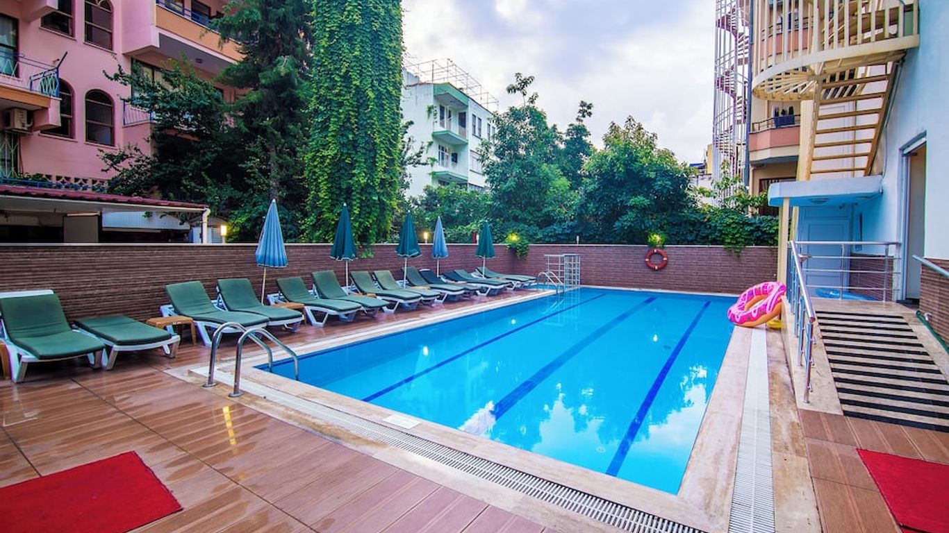 Kleopatra blue hawai hotel