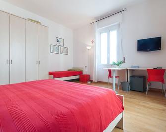 Affittacamere Art Rooms - Cagliari - Bedroom