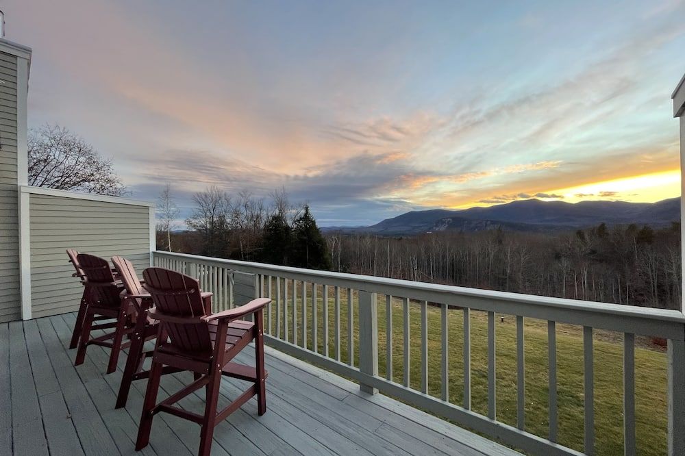 Amazing Views, Peaceful Surroundings, Yet Minutes From All The Fun. 3/2 - Intervale - Balcony