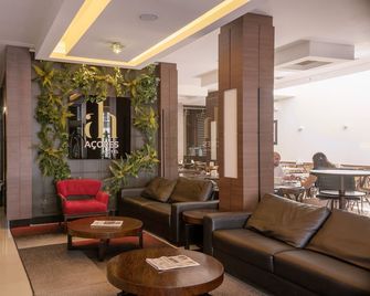 Hotel Açores Premium- 5 minutos do Moinhos de Vento - Porto Alegre - Area lounge