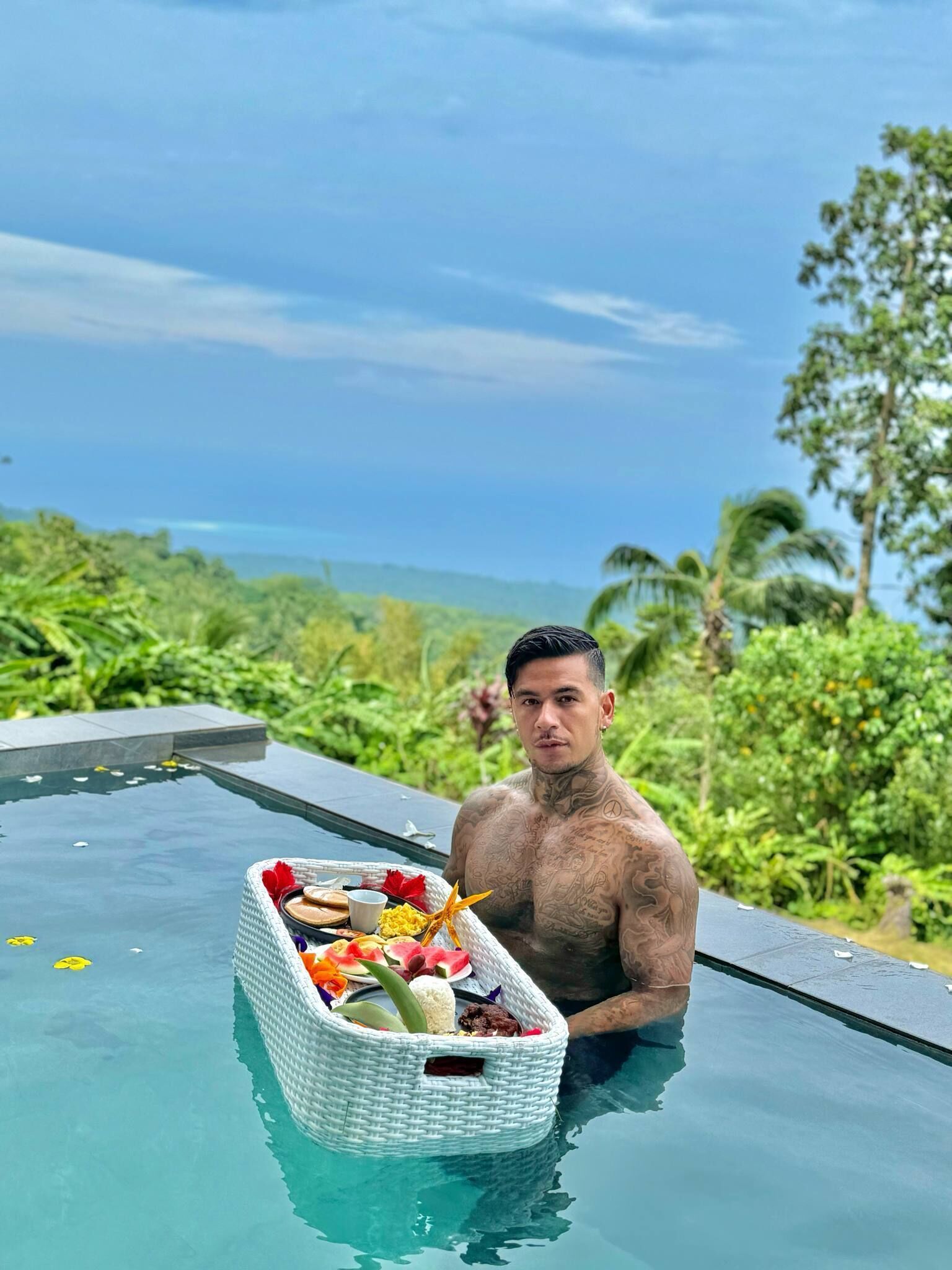 Bintana Sa Paraiso Binunsaran - Mambajao