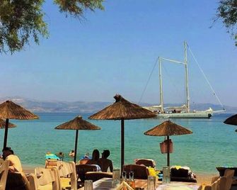 Cactus Beach Paros - Piso Livadi