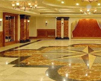 The Imperial Palace Hotel - Rajkot - Lobby