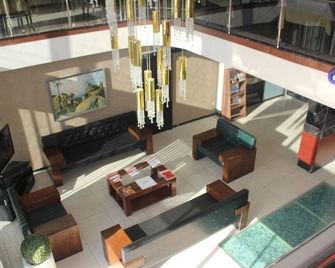 Hotel Palm City Akhisar - Akhisar - Lobby