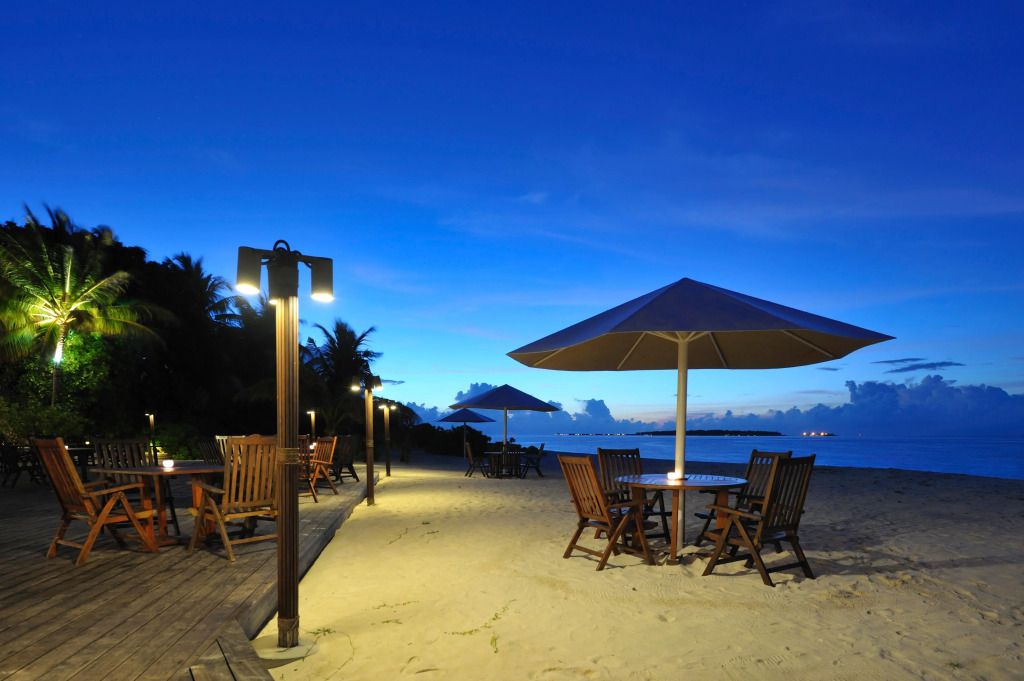 هوليداي أيلاند ريزورت آند سبا