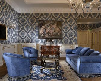 Hotel Ai Reali - Small Luxury Hotels of the World - Venice - Living room