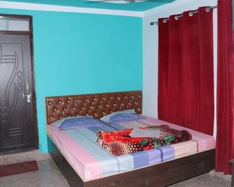 Vasudev lodge - Chamoli - Bedroom