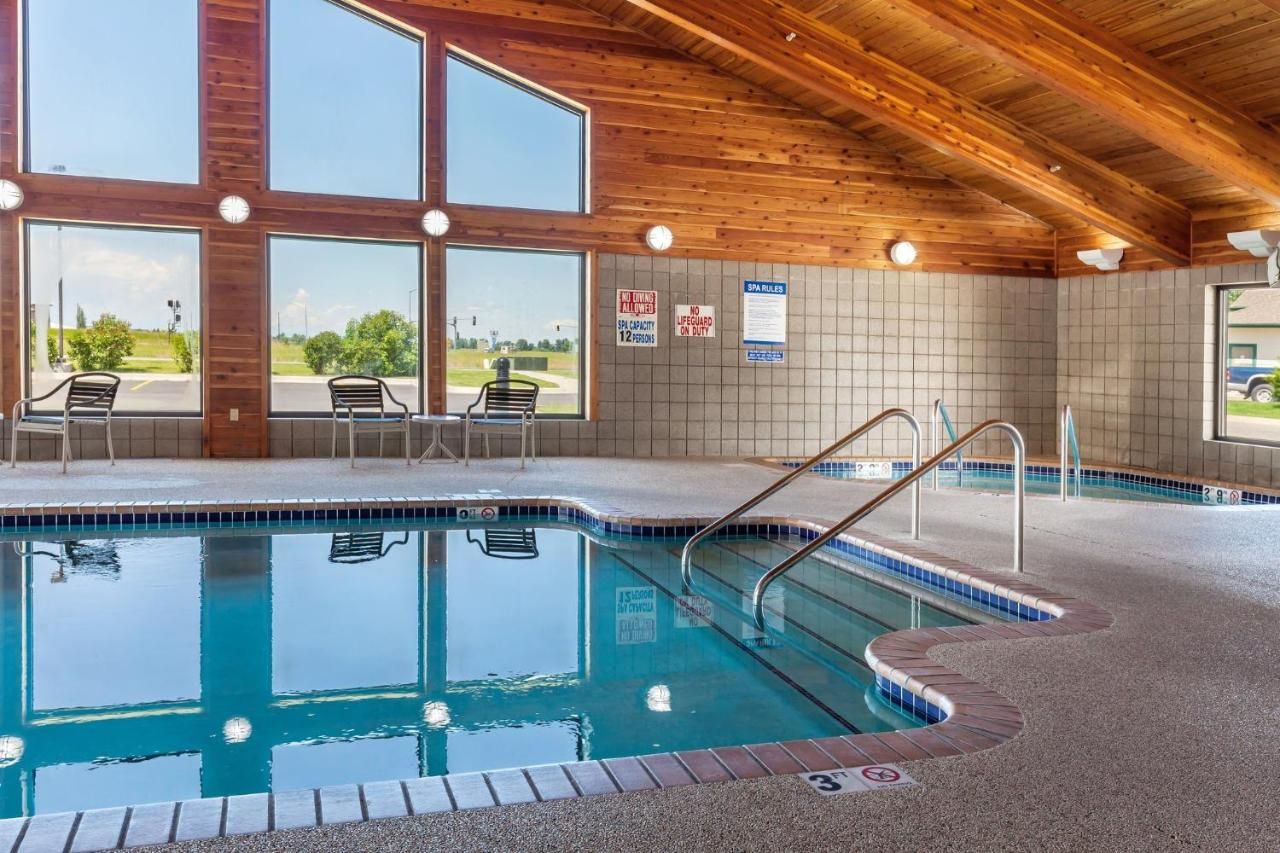 MountainView Lodge and Suites