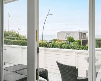 2 Person Holiday Home in Esbjerg V-By Tr - Esbjerg - Balcony