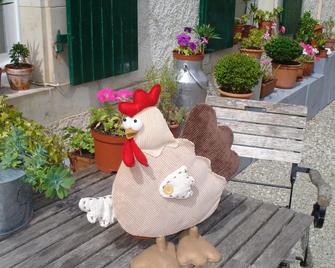 A family and quietly located Bed and Breakfast. - Champagne-Mouton - Patio