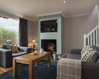 瑞塔拉克溫泉渡假村 - 大聖科勒姆 - 紐基 - 客廳