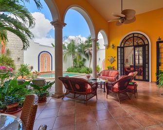 Casa Oasis Guest House and Spa - Mérida - Patio
