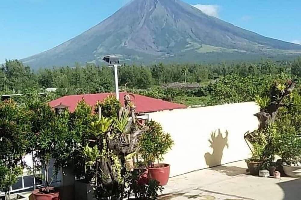 Mayon Lodging House - Legazpi City - Outdoor view