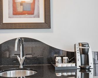 Junior Suite 2 at Sorrento Residences- Miami Beach home - Miami Beach - Servicio de la habitación