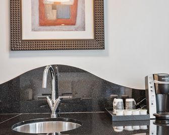 Junior Suite 2 at Sorrento Residences- Miami Beach home - Miami Beach - Servicio de la habitación