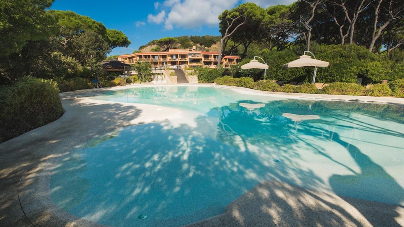 Roccamare Resort - Ville e Appartamenti