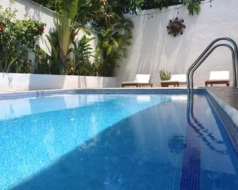 مارجاريت هوتل - فالادوليد (مكسيكو) - حوض السباحة