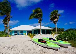 Awesome Sea Views! Secluded Beach - Little Cayman - Building