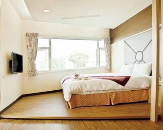 Li Quan Hot Spring Resort - Zhongpu Township - Bedroom