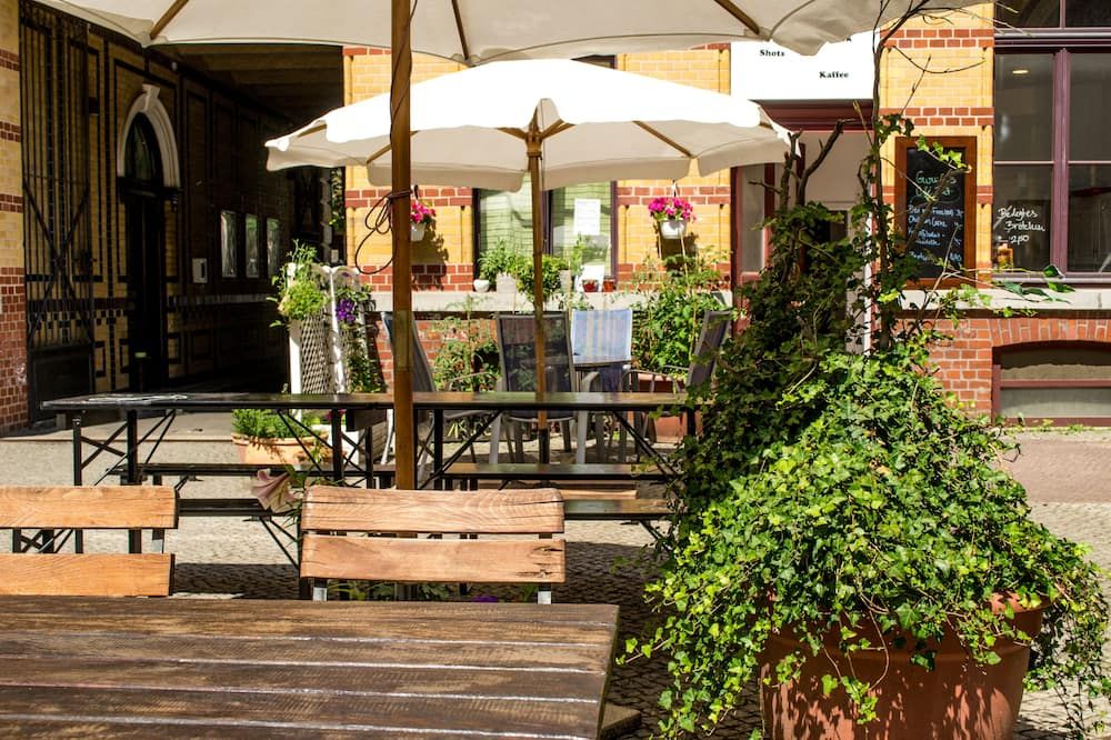 two-room WHG in the center - Schkeuditz - Patio