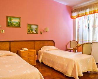 Residencial Colombo - Funchal - Kamar Tidur