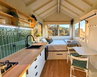 Kyneton Tiny House - Tiny Stays - Metcalfe
