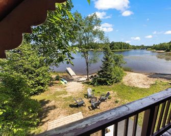 Beachfront cottage on the Ottawa River - Pembroke - Balkon