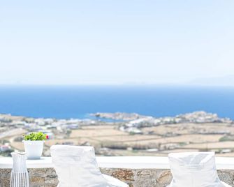 Sea & Stone Residence Mykonos - Platis Gialos - Ban công