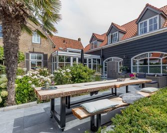 De Herberg - Renesse - Patio