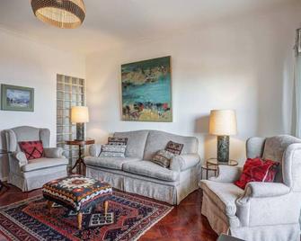 Charming TM Flat by the Ocean with a View - Oeiras - Sufragerie
