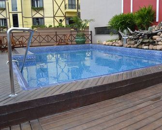 Hotel Kirst - Piratuba - Piscina
