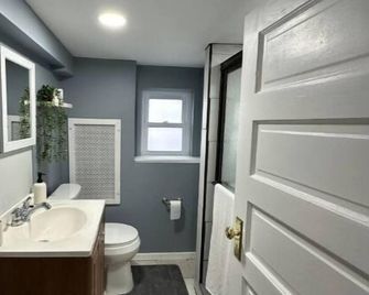 Home in Atlantic City Downbeach - Atlantic City - Bathroom