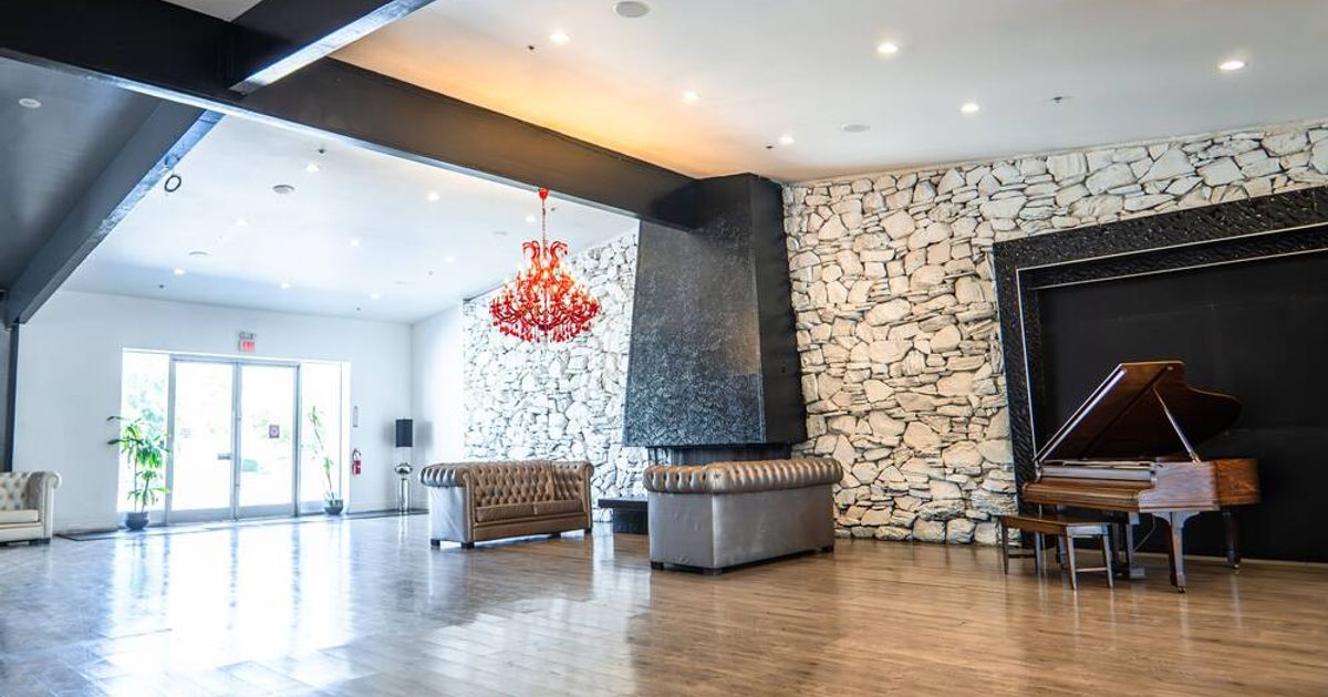 Green Tree Inn And Extended Stay Suites from 42. Victorville Hotel