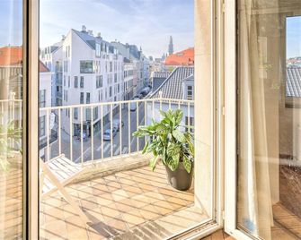 Balcony apartment in Central Antwerp - Antwerpen - Balkong