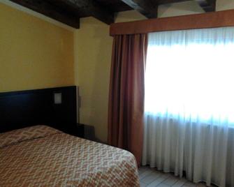 AgriHotel Papaya - Feroleto Antico - Bedroom