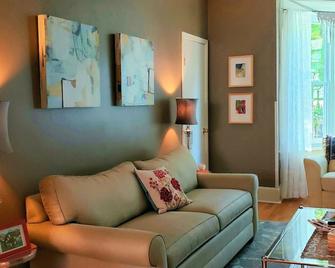 The Muse Gallery Guesthouse - Milwaukee - Sala de estar