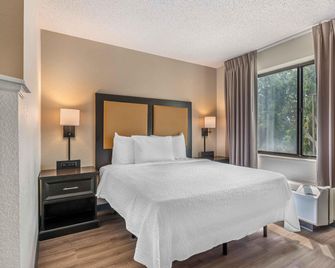 Extended Stay America Suites - Daytona Beach - International Speedway - Daytona Beach - Slaapkamer